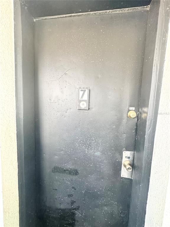 Building Photo - 704 Cordova Dr