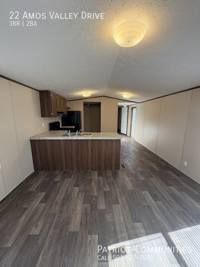 Building Photo - 22 Amos Valley Dr