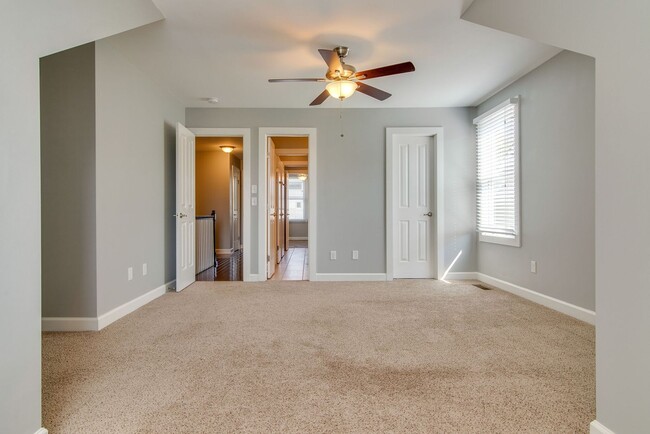 Building Photo - 3 bed 2.5 bath in Germantown, 1 Car Garage, Fenced Yard