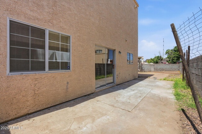 Building Photo - 1026 W Libra Dr