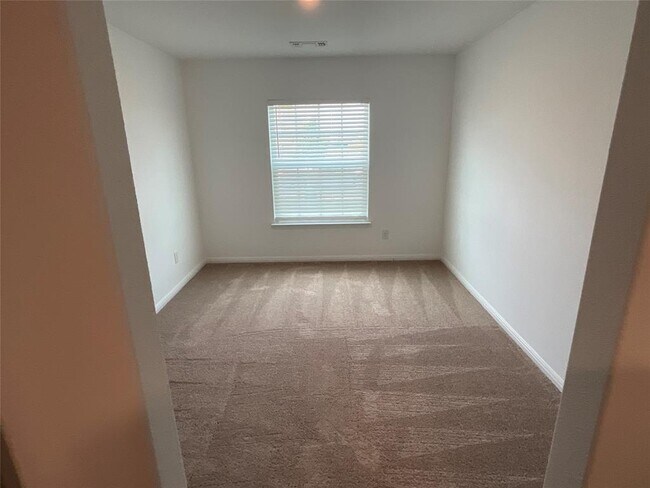 Building Photo - 17800 Speculator Ln