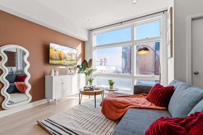 Primary Photo - 826 N Broad St