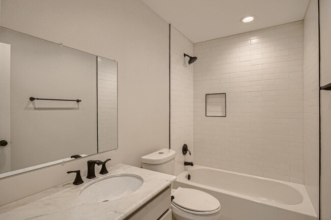 Building Photo - Charming Prestonwood home with peaceful backyard oasis