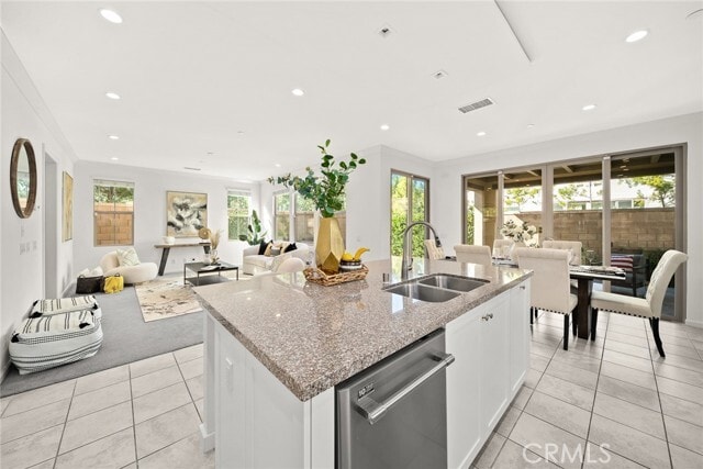 Building Photo - 116 Gulfstream