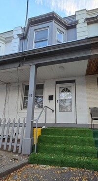 Building Photo - 41 Wilkinson Pl