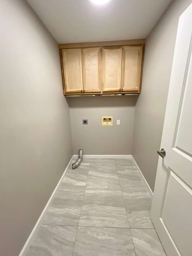 Building Photo - 5511 N 36th Ln