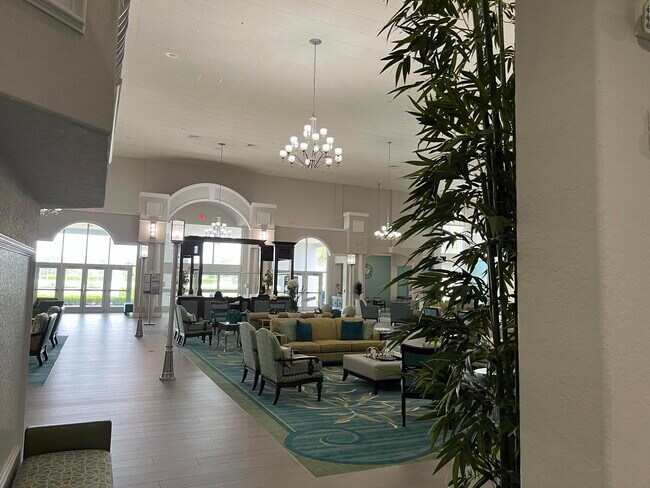 Building Photo - 183 Normandy Ln