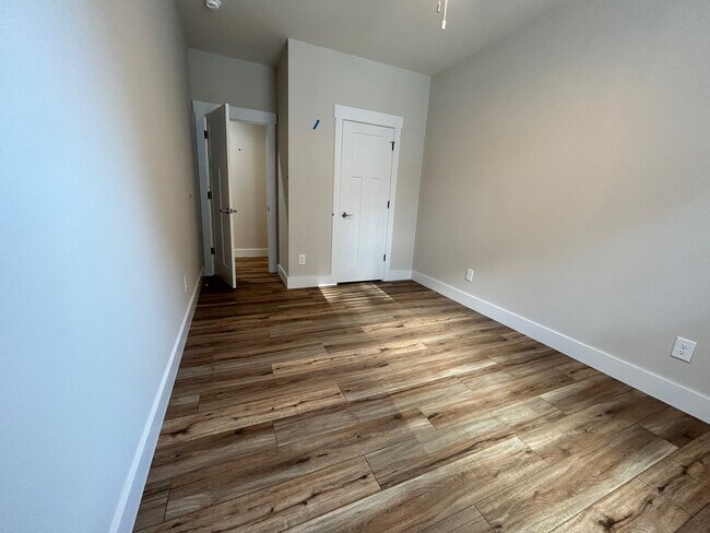 Building Photo - 1742 Arbor Hills Dr SE