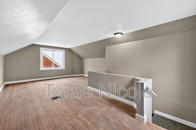 Building Photo - 19750 Mark Twain St