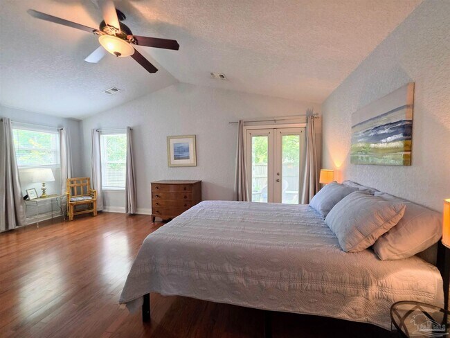 Building Photo - 949 Osprey Ct