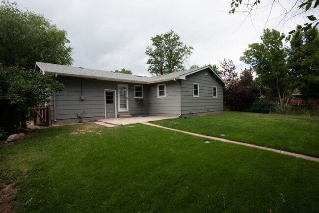 Building Photo - 1060 Briarwood Rd