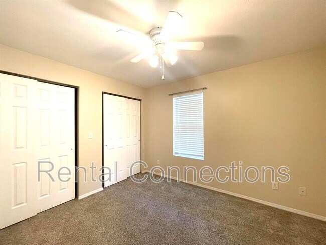 Building Photo - 112 Stable Dr
