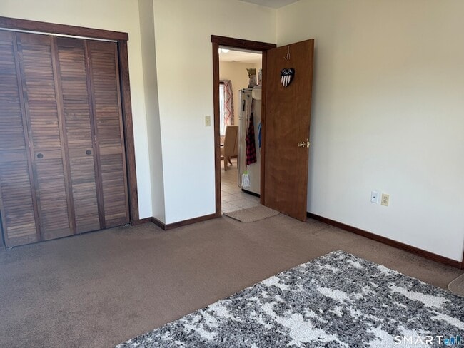 Building Photo - 156 Fair St