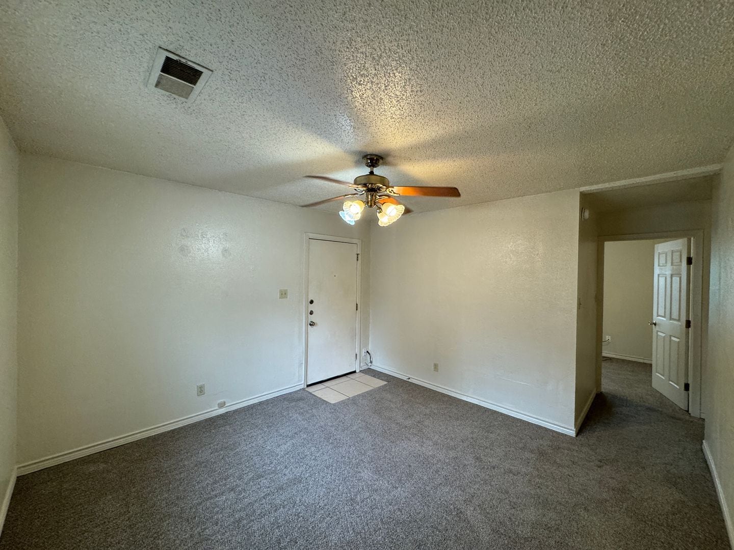 Building Photo - 1301 Franz Dr