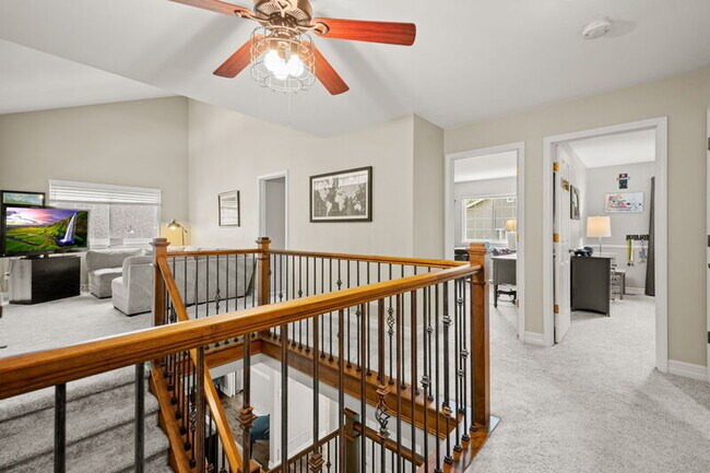 Building Photo - 8040 S Jasmine Cir