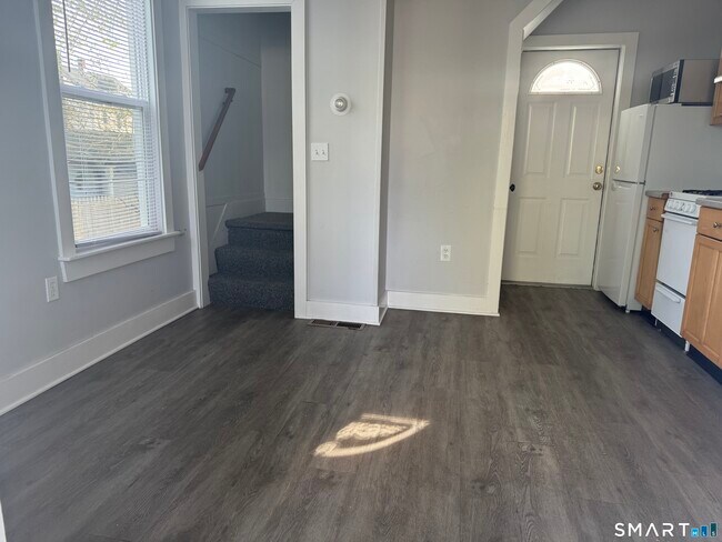 Building Photo - 210 Prospect Ave