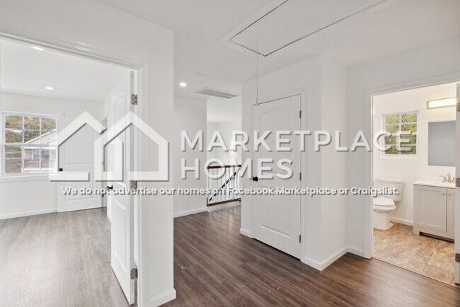 Building Photo - 4310 Ohls Ave