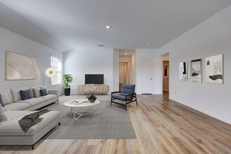 Building Photo - 618 Waterway Ave