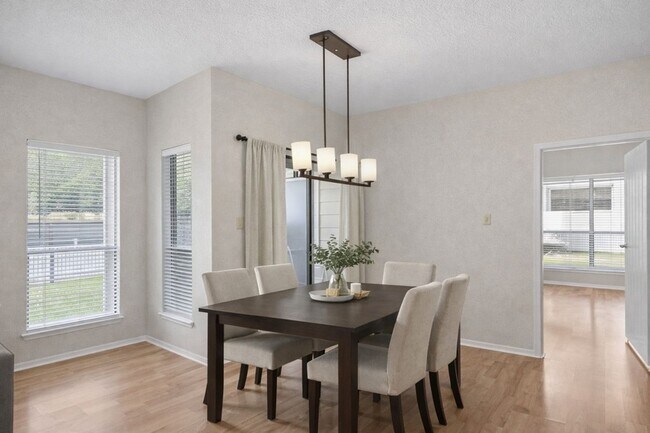 Building Photo - 6602 Harbor Town Dr