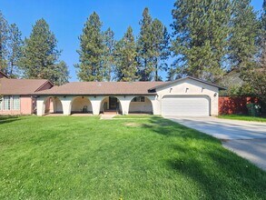 Building Photo - $3,200 -4 Bed / 3 Bath- Home with Fully Fe...