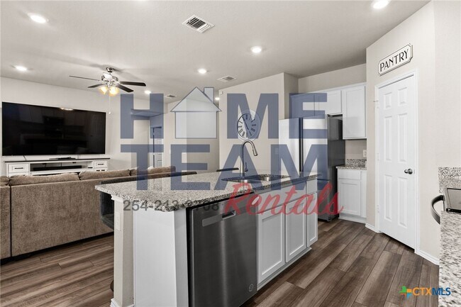 Building Photo - 2330 Bufflehead Dr
