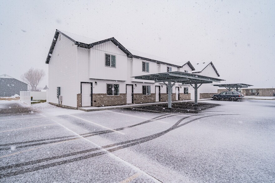 Primary Photo - 497 Pleasant Country Ln