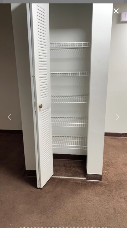 Building Photo - 254 Lora Dr