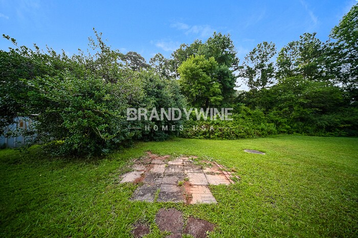 Building Photo - 6366 Wellesley Dr