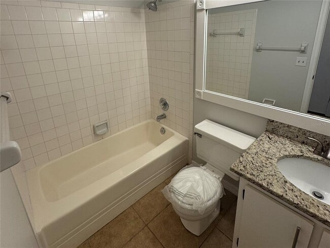 Building Photo - 1285 Roma Ct