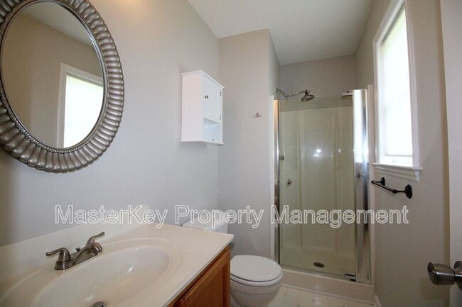 Building Photo - 305 Noonday Ct