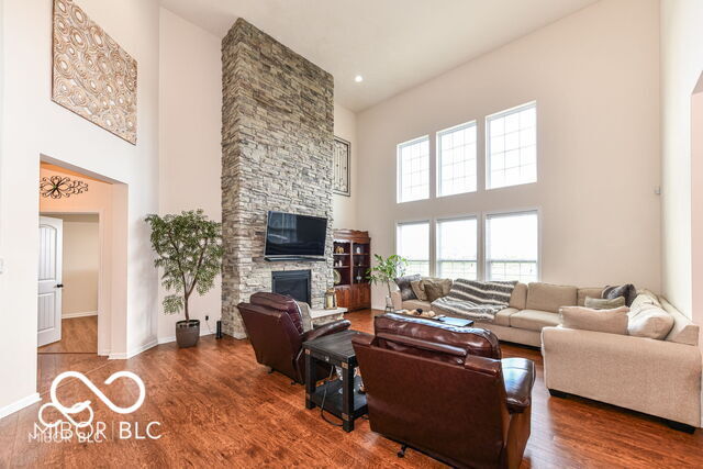Building Photo - 6252 Sugar Maple Dr