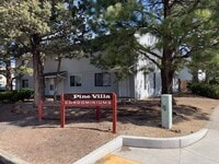 Building Photo - 2 Bed/1 Bath SE Bend Condo with Single Car Garage