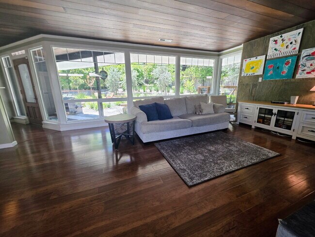 Building Photo - Compound-Style Mountain Living at Its Finest — Spacious Main Home + Brand-New Modern One-Bedroom ...