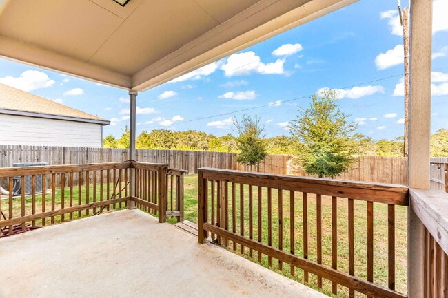 Building Photo - "Spacious 4-Bedroom Retreat with 3 Full Baths in San Antonio – Your Perfect 2029 Sq Ft Sanctuary!"