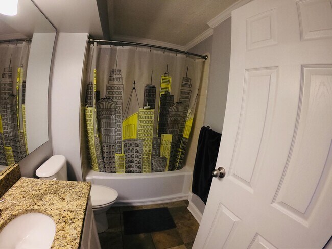 Building Photo - 1131 Stringers Ridge Rd