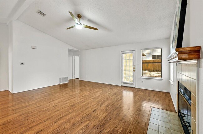 Building Photo - 7403 Dallas Dr