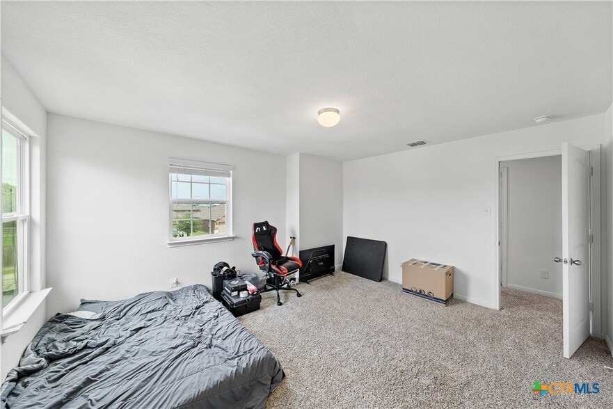 Building Photo - 247 Azalea Way