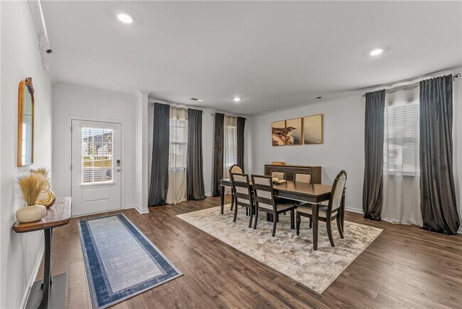 Building Photo - 379 Blue Juniper Cir