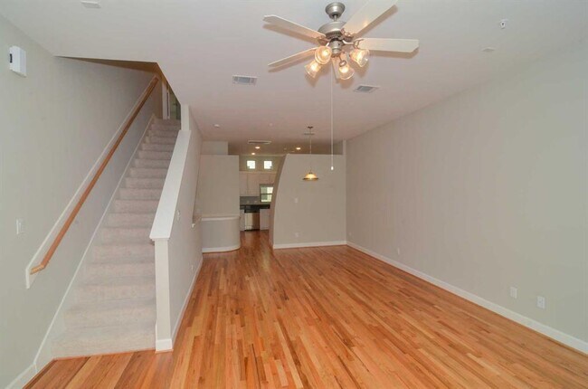 Building Photo - 2710 Hullsmith Dr