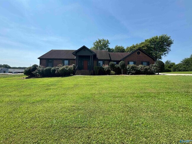 Building Photo - 120 Roy Dr