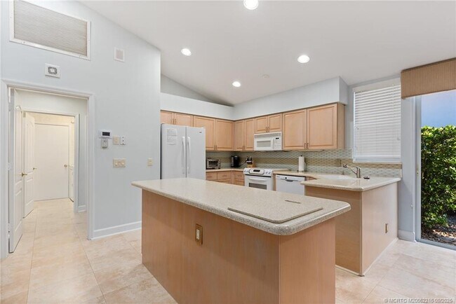 Building Photo - 13009 Harbour Ridge Blvd
