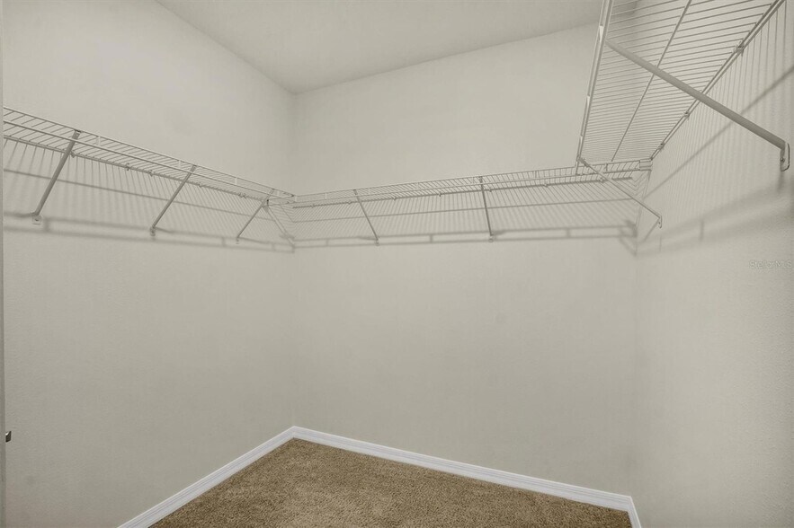 Master closet - 1022 Preserve Dr
