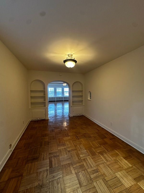 Building Photo - 1930 N Prospect Ave