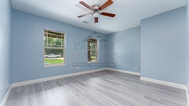Building Photo - 13 Wheatland Way