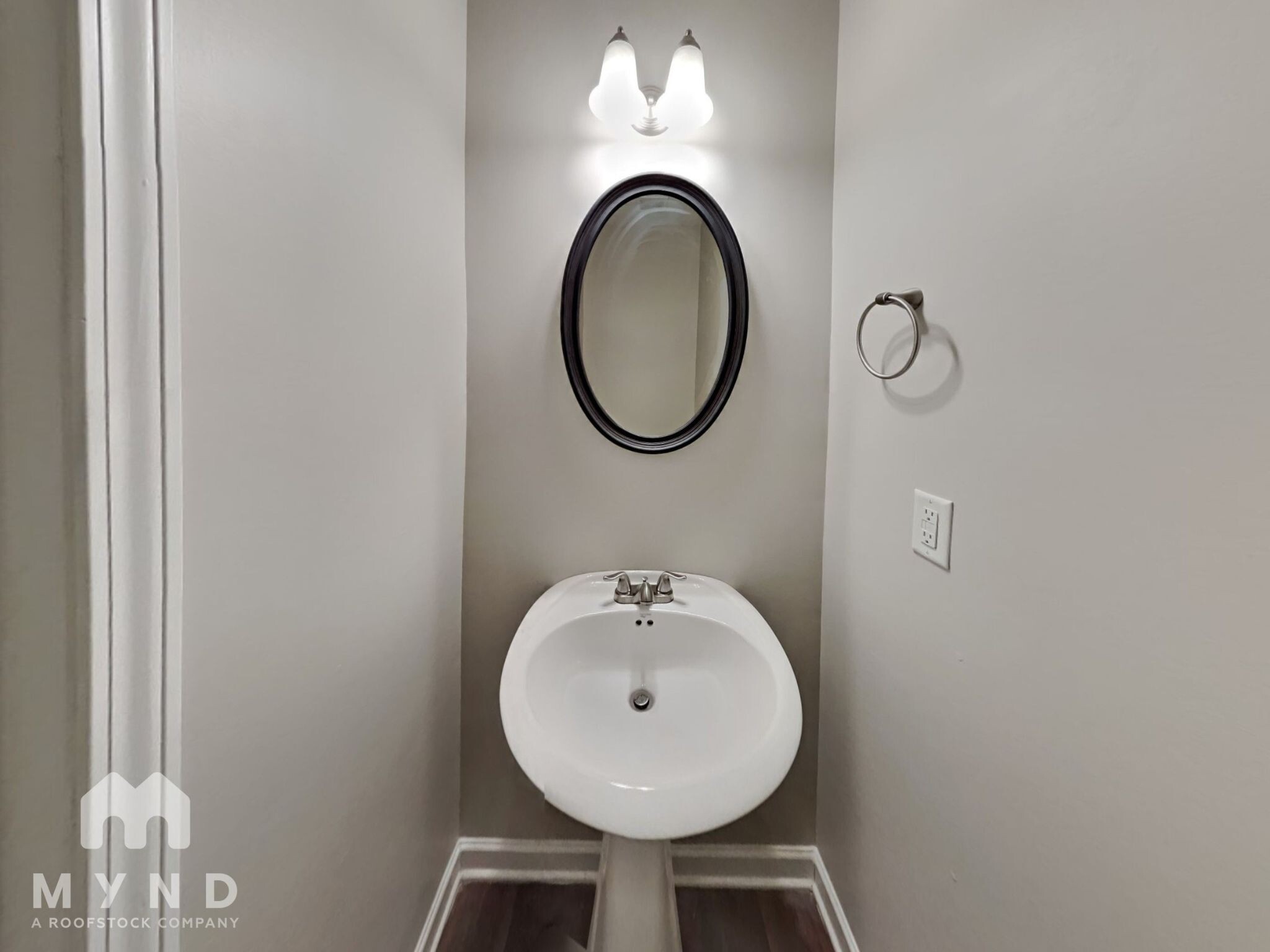 Building Photo - 2455 Quincy Loop