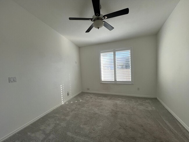 Building Photo - Location Location Location