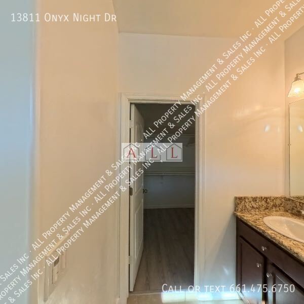 Building Photo - 13811 Onyx Night Dr