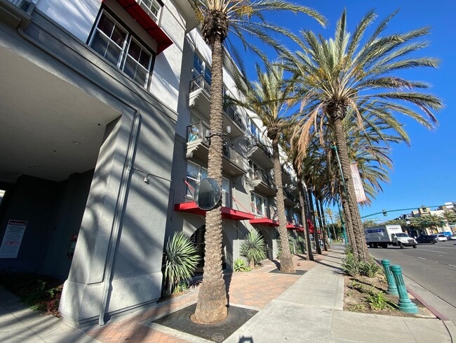 Primary Photo - Anaheim Stadium Lofts - 1 Bedroom