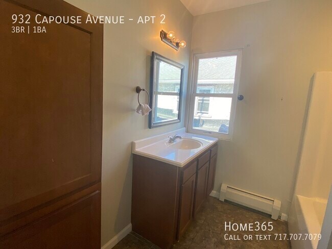 Building Photo - COZY 3 bed-1bath UNIT