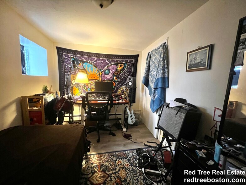 Building Photo - 19 Brighton Ave